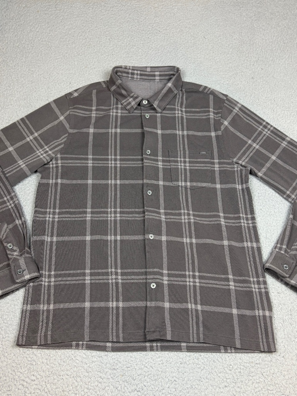 Vuori Seaside Plaid Shirt Size L Brown Stretch Style V1050 Casual Long Sleeve